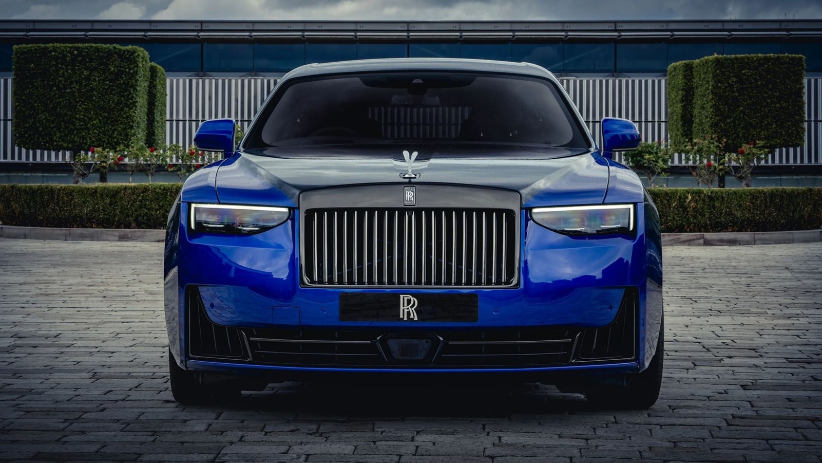 Rolls-Royce Black Badge Ghost Gamer