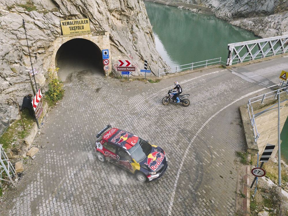 Red Bull Φαραγγι Τουρκία Skoda Fabia Rally BMW F900 GS