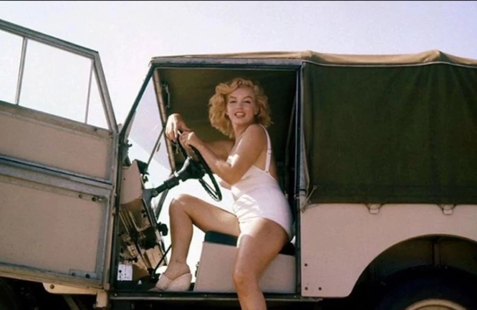 Marilyn Monroe Defender