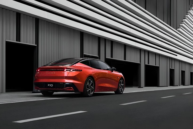 Lynk & CO Z10