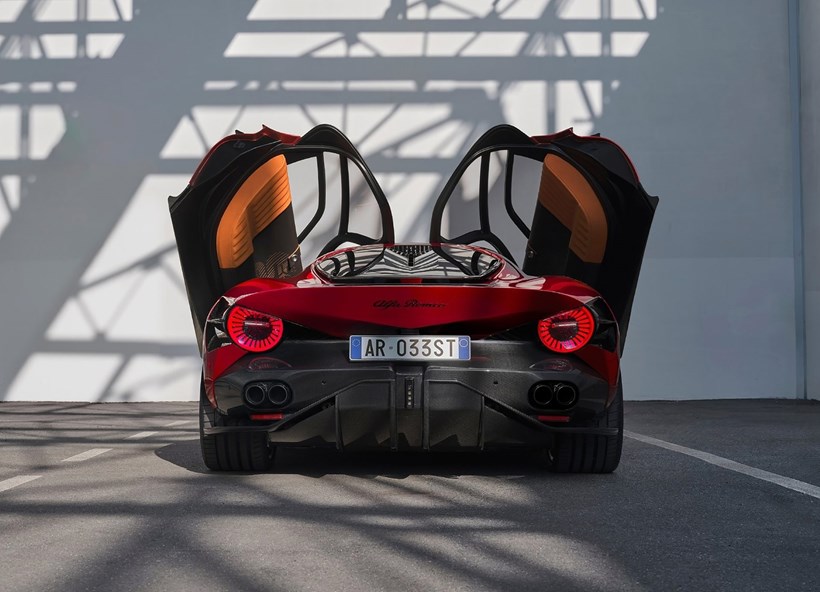 Alfa Romeo nea 33 Stradale