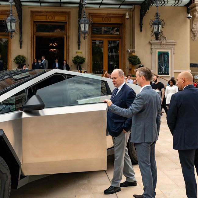 Tesla Cybertruck Monaco