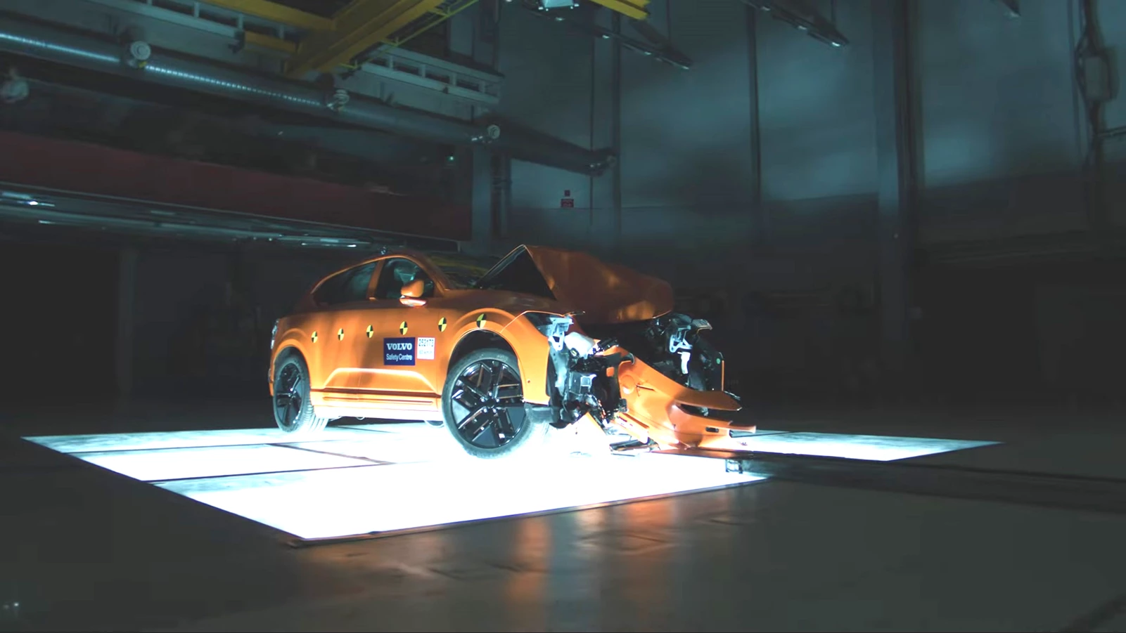 Volvo EX60 Crash Test