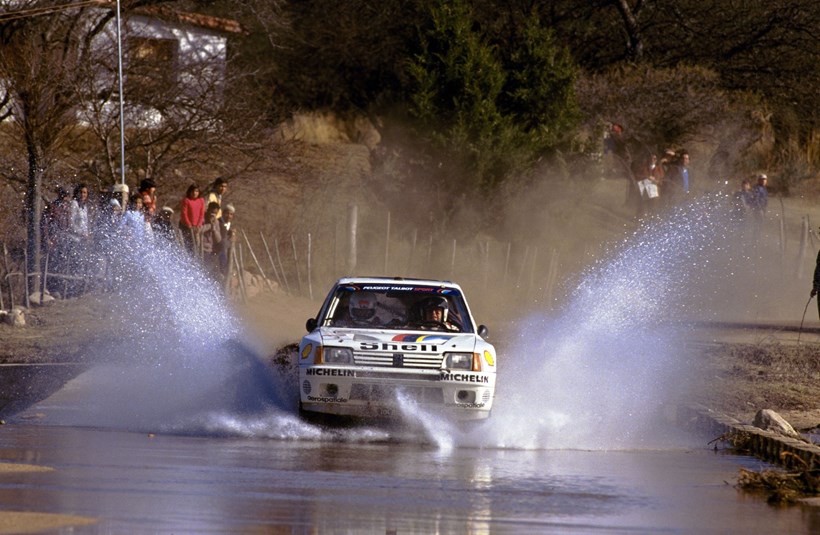 Peugeot 205 T16