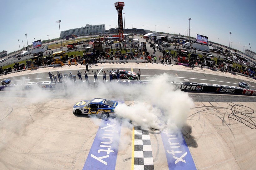 NAscar Elliott