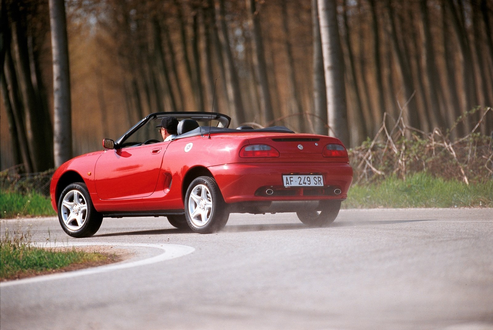MG F