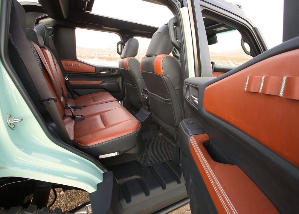 Toyota Land Cruiser ROX Concept