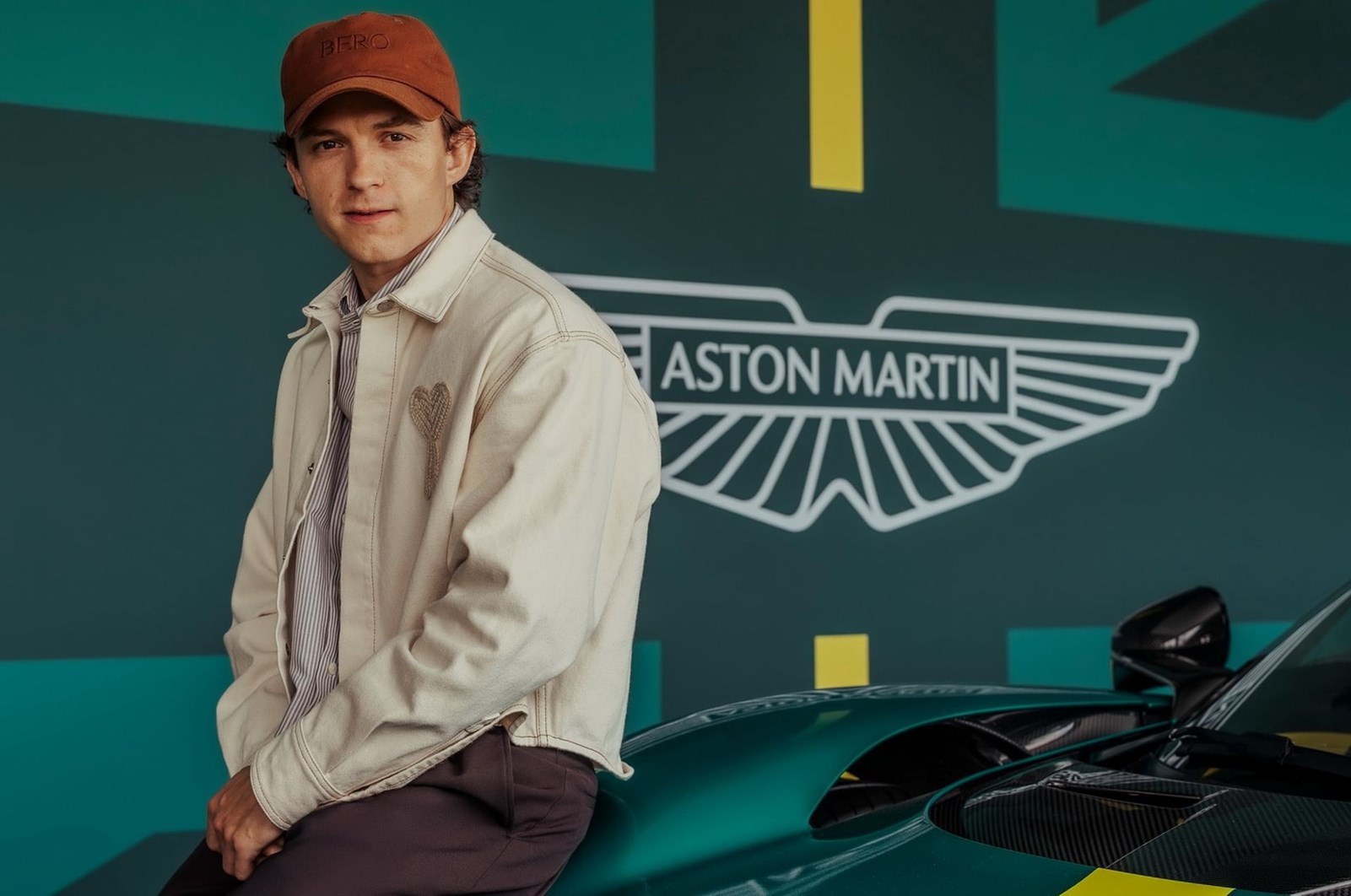 Tom Holland συνεργασία με Aston Martin