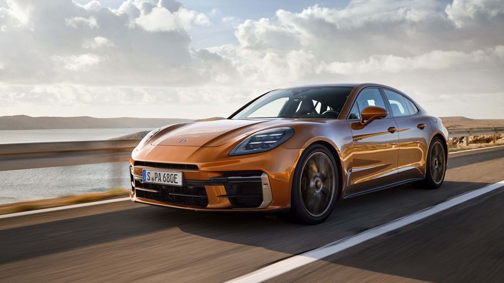 Porsche Panamera 2023