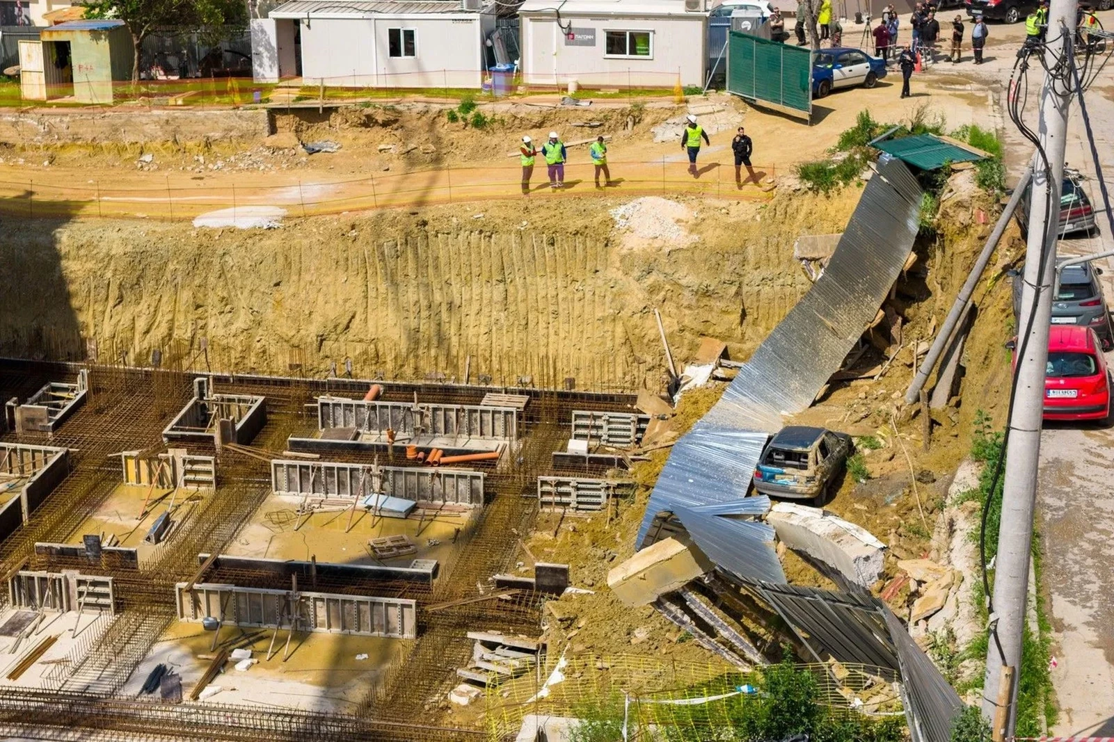 αυτοκίνητο στο κενό Θεσσαλονίκη