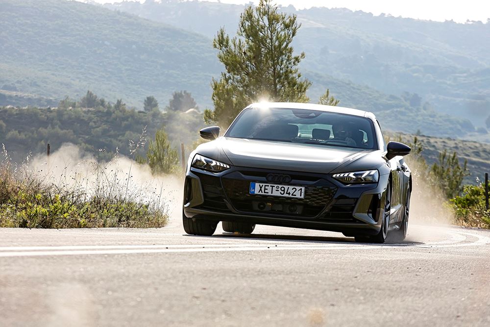 AUDI e-tron GT