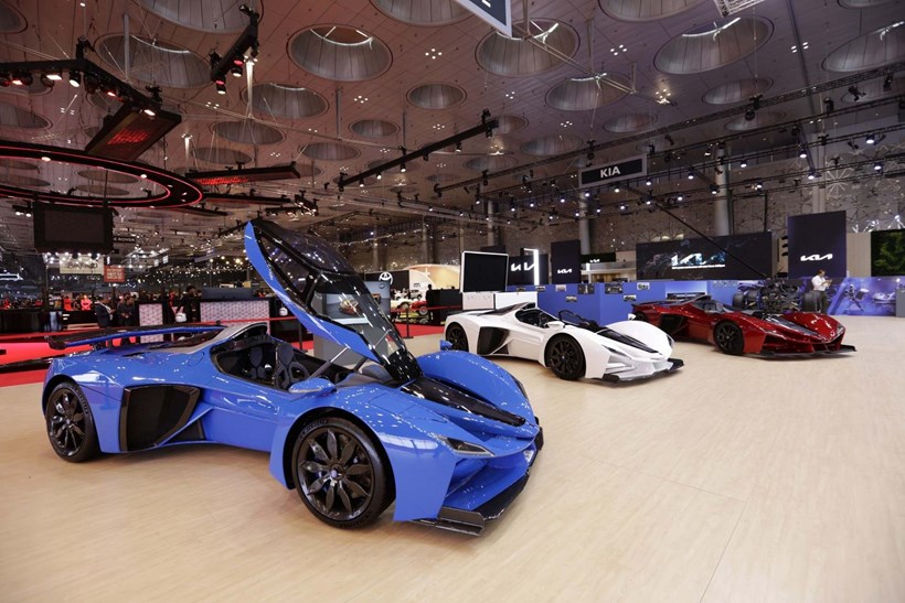 Geneva Qatar ekthesi autokinitou 2023