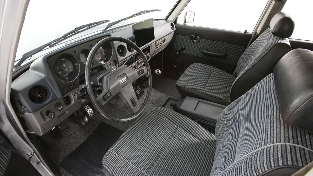 Toyota Turbo Trail retro Land Cruiser V6