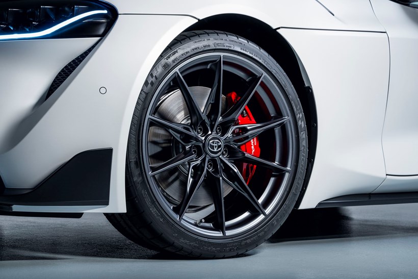 Toyota GR Supra με χειροκίνητο κιβώτιο ταχυτήτων