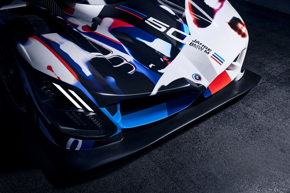 BMW M HYbrid V8