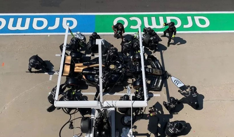 F1 Movie Ταινία Apple με τον Brad Pitt