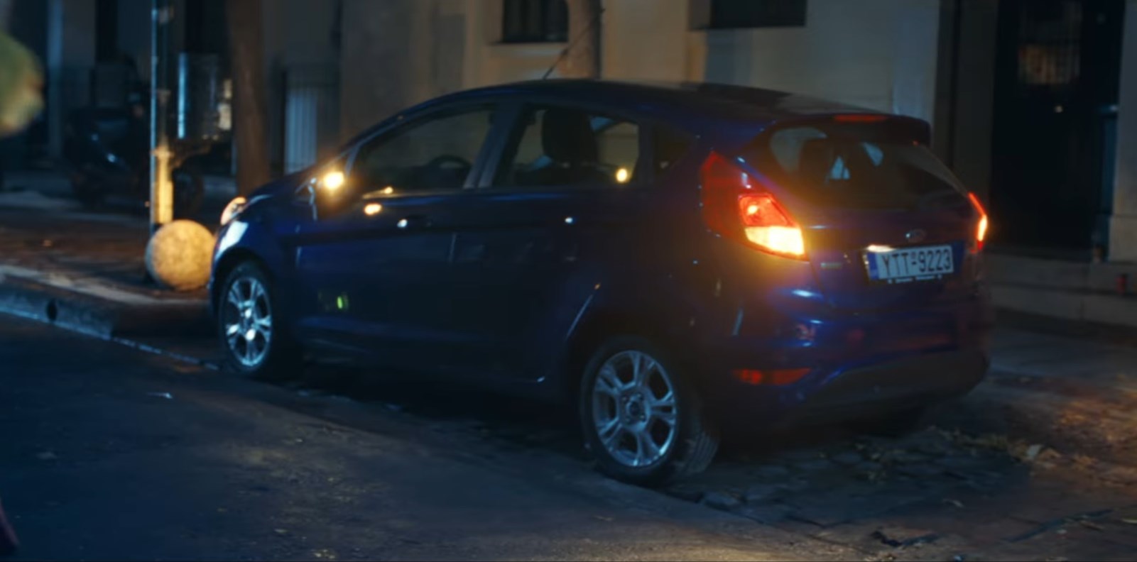 Toyota διαφήμιση ΔΙΟΤΙΜΑ ενδοοικογενειακή βία