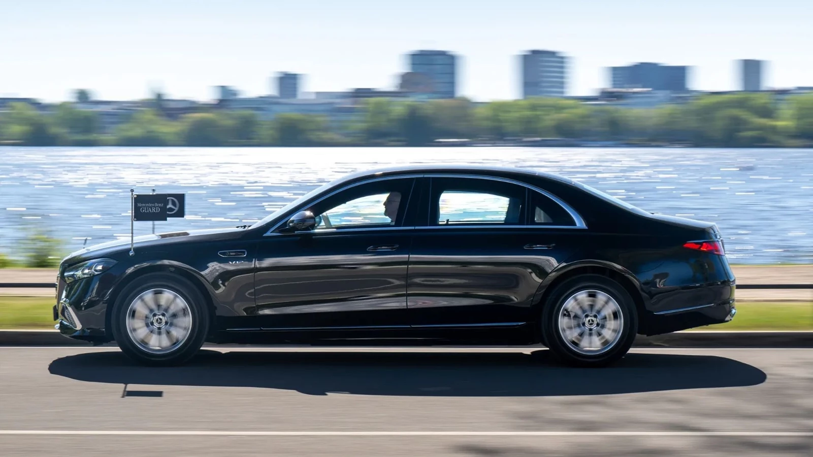 Mercedes S680 GUARD