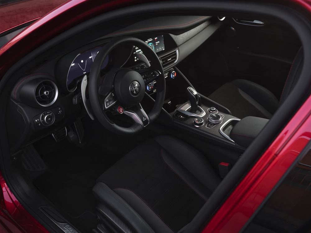 Alfa Romeo Giulia Quadrifoglio Collezione - Alfa Romeo Stelvio Quadrifoglio Collezione