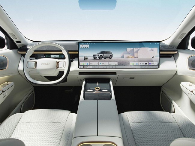 Lynk&Co 900