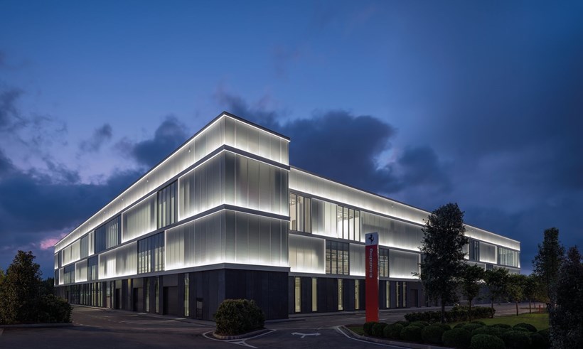Ferrari e-building Maranello εργοστάσιο ηλεκτρικών hypercars