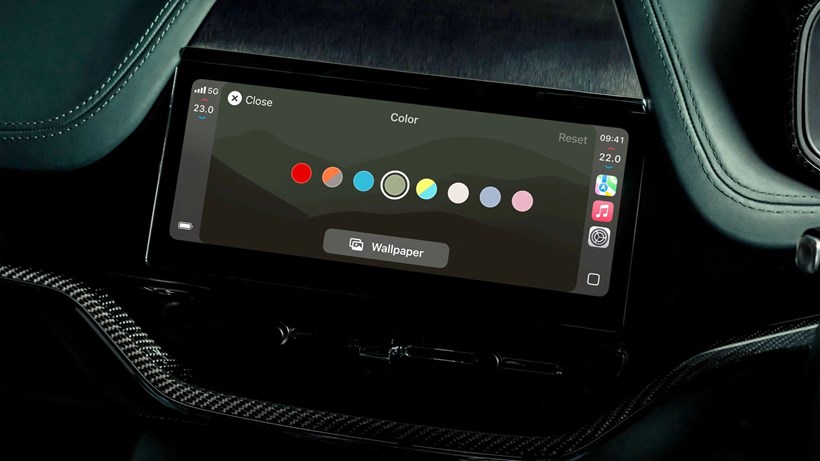 Aston Martin Apple CarPlay Ultra