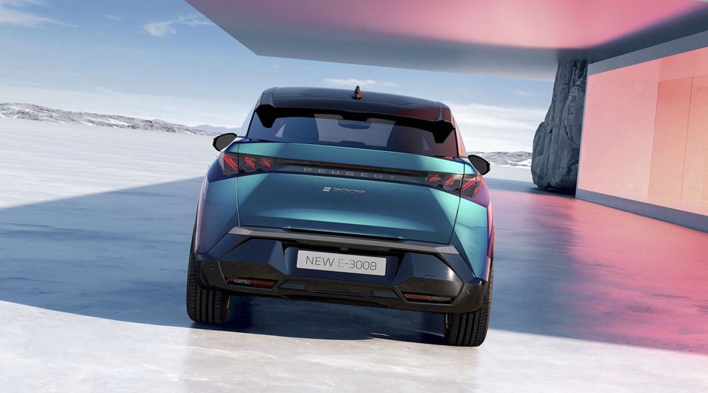 PEUGEOT E-3008 2023