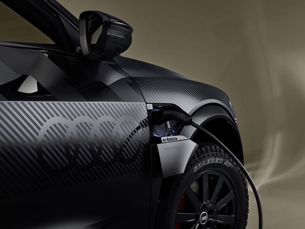 Audi Q8 e-tron Dakar