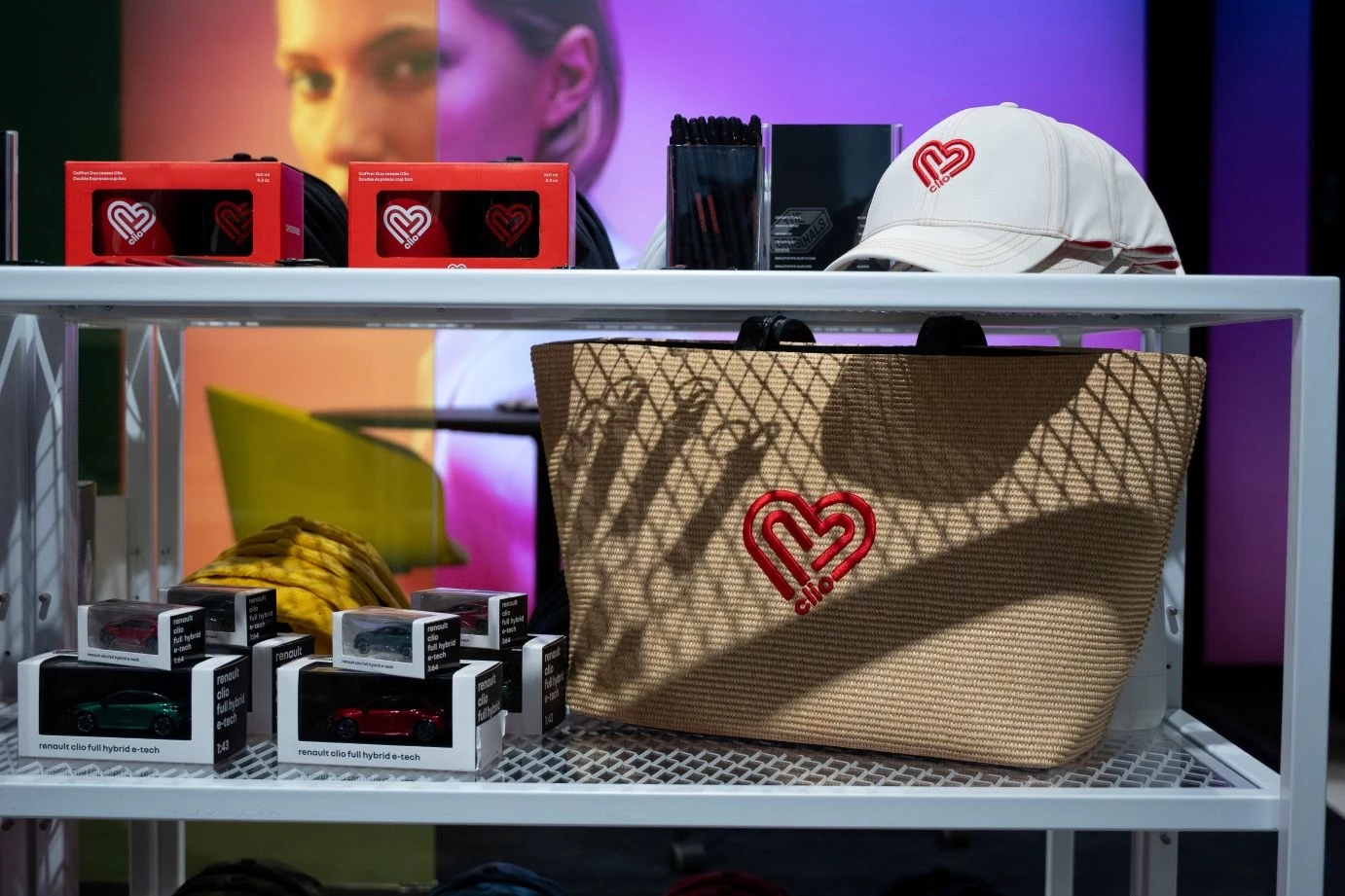 rnlt store κατάστημα renault Κολωνάκι