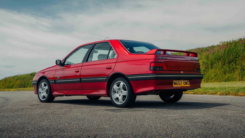 Peugeot 405 Mi16 1994 εναντίον Peugeot 508 PSE 2022