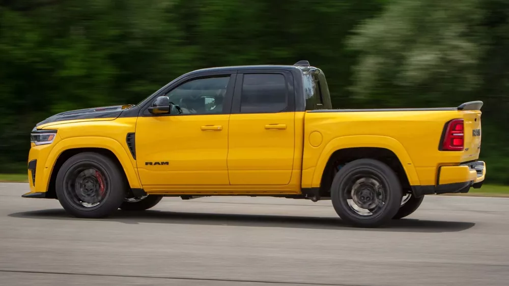 RAM 1500 Rumble Bee SRT