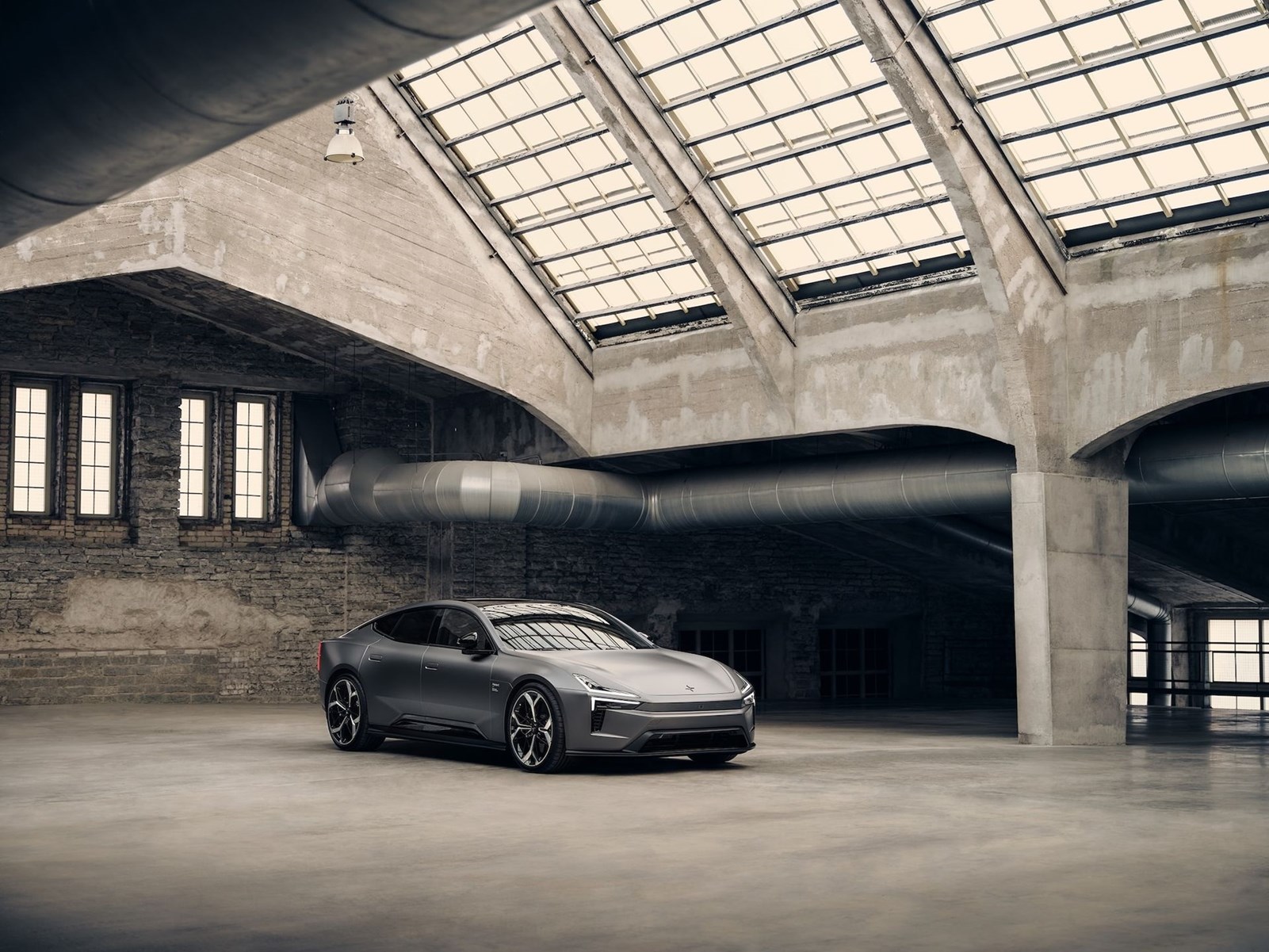 Polestar 5 Alexander Skarsgard ad