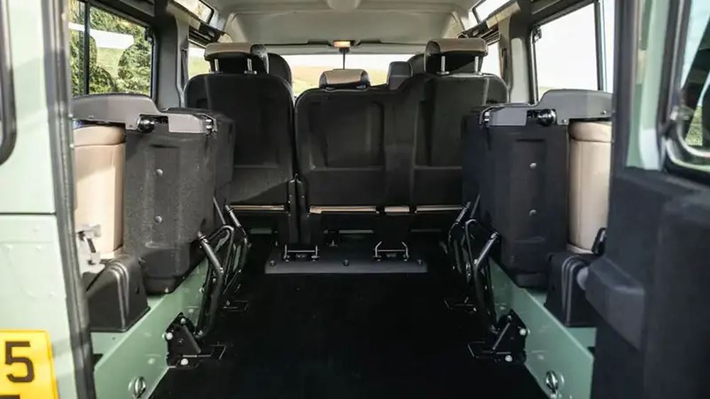 Land Rover Defender 110 Heritage Edition