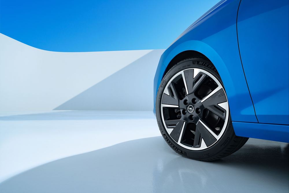 Το πρώτο ηλεκτρικό Opel Astra