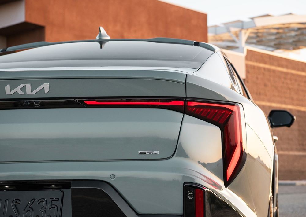 Kia K4