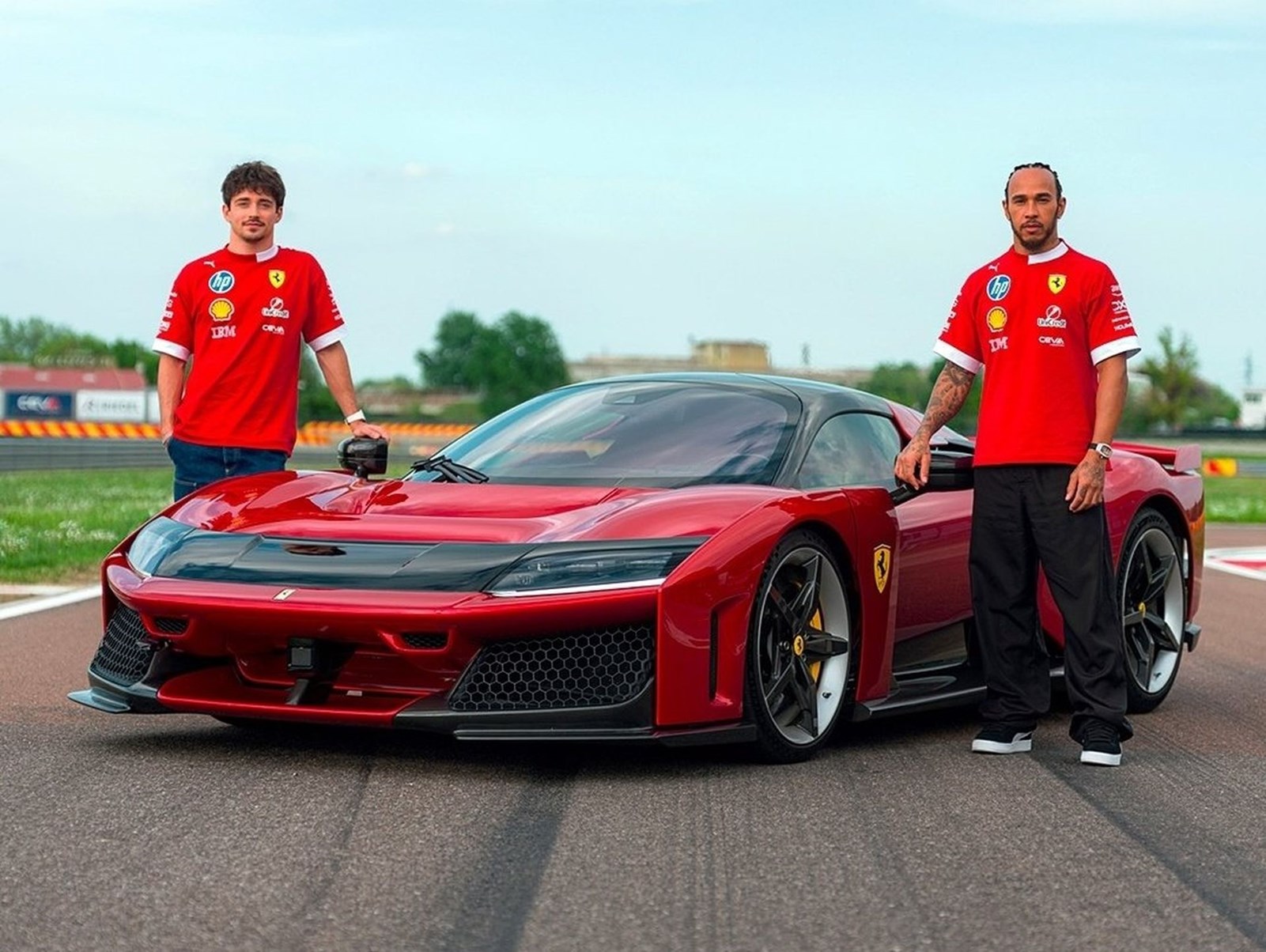 Ferrari F80 Lewis Hamilton Charles Leclerc
