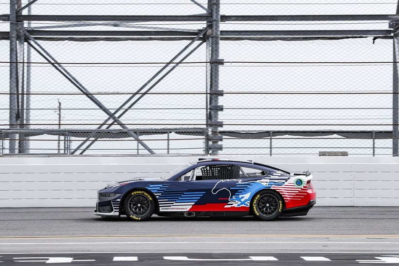 Ford Mustang Dark Horse NASCAR 2024