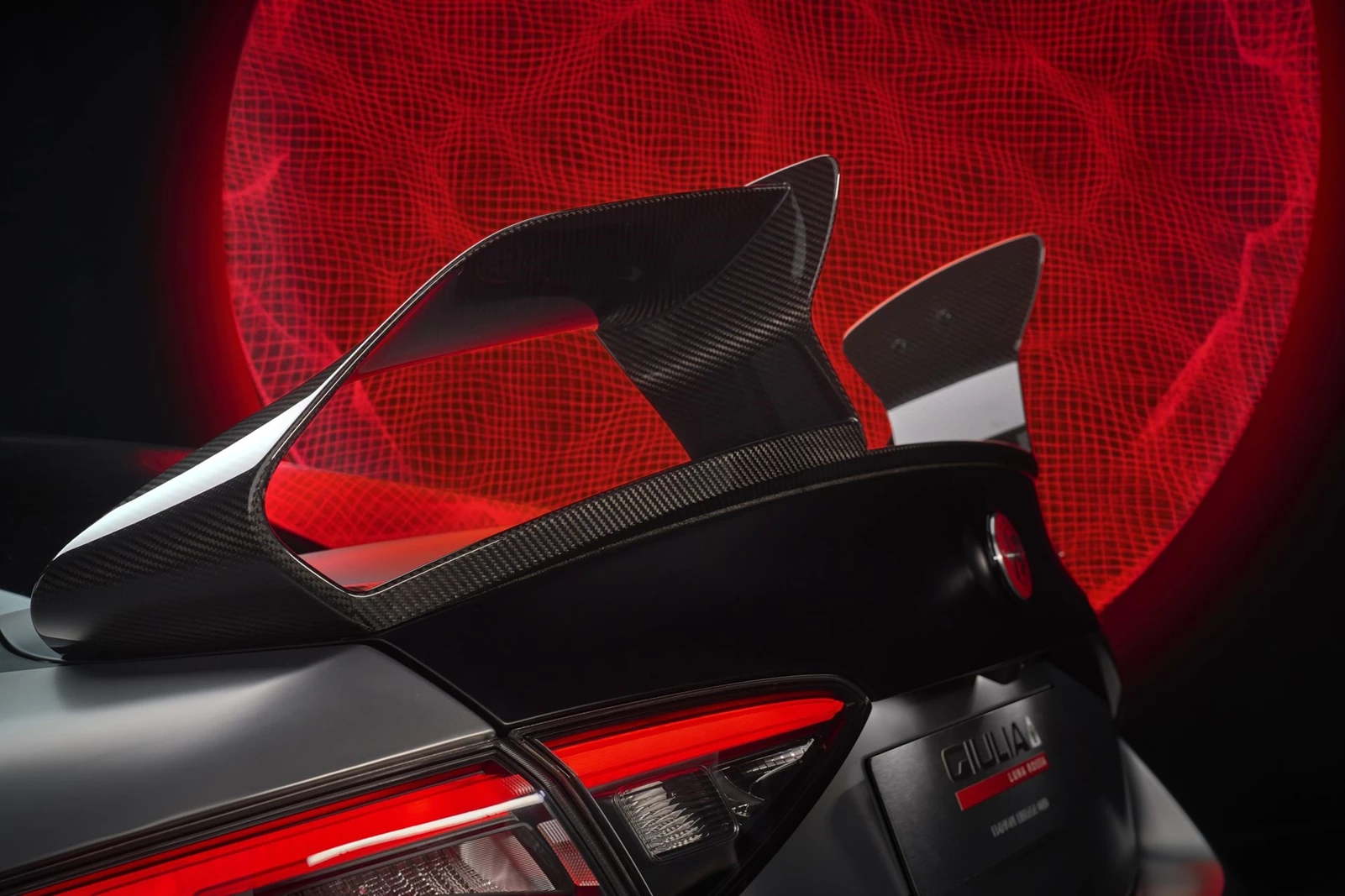 Alfa Romeo Giulia Quadrifoglio Luna Rossa