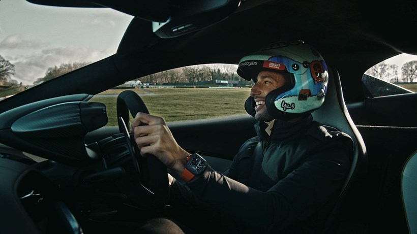 Daniel Ricciardo McLaren Artura