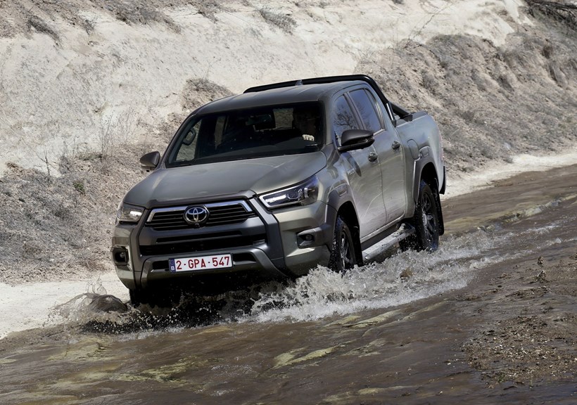 Toyota Hilux υβριδικό 48V
