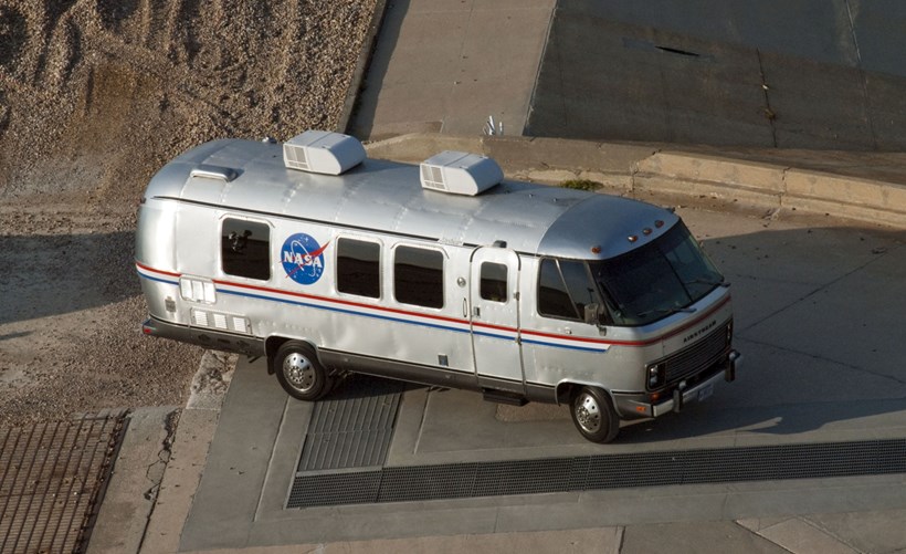 Το Astrovan της Airstream