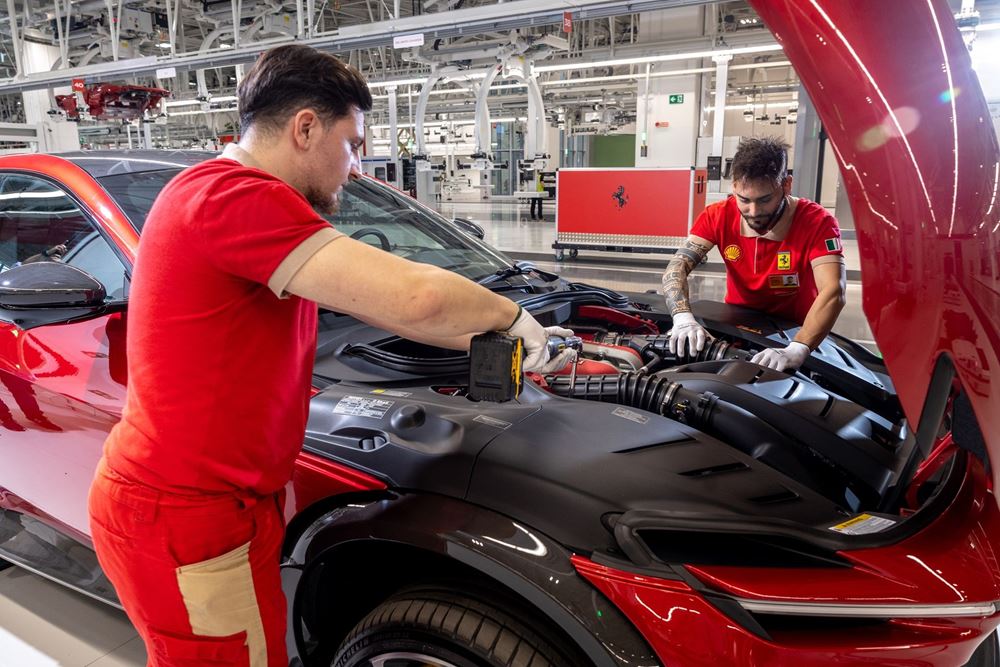 Ferrari e-building Maranello εργοστάσιο ηλεκτρικών hypercars