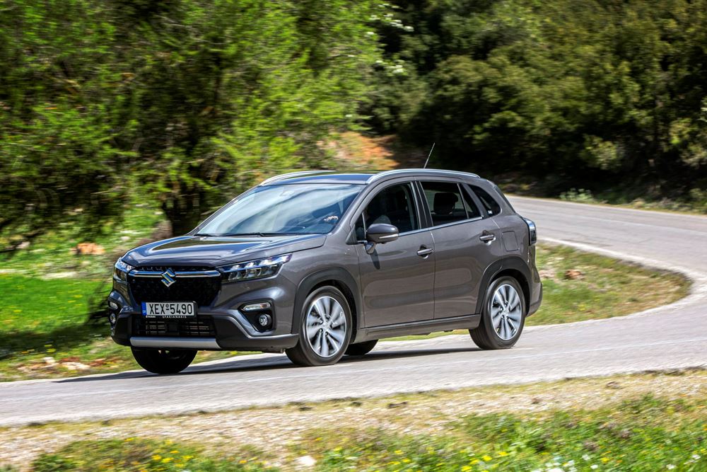 Suzuki S Cross Hybrid Test Drive