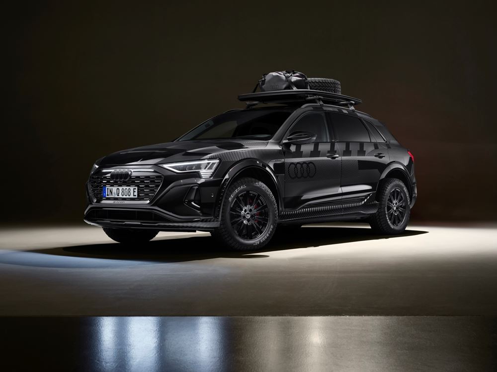 Audi Q8 e-tron Dakar