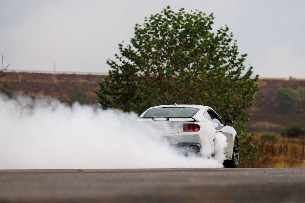 Ford Mustang RTR