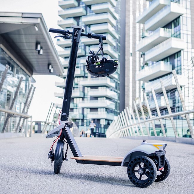 Lynx Evision Scooter