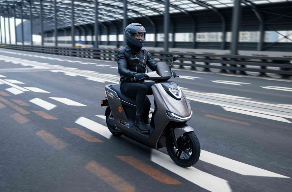 YADEA FEERIDER