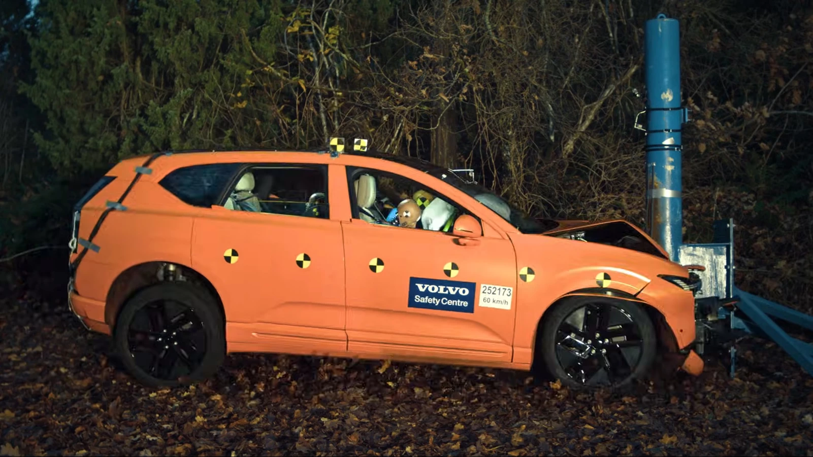 Volvo EX60 Crash Test