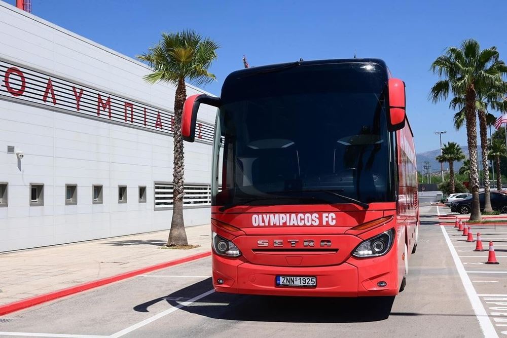 Ολυμπιακός νέο λεωφορείο Setra
