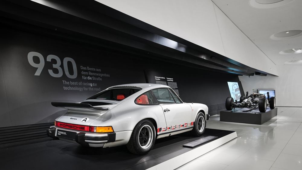 Porsche 911 Turbo Porsche 930